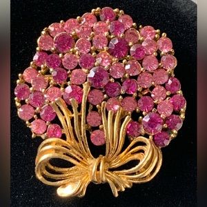 Monet pink bouquet of flowers brooch pin signed